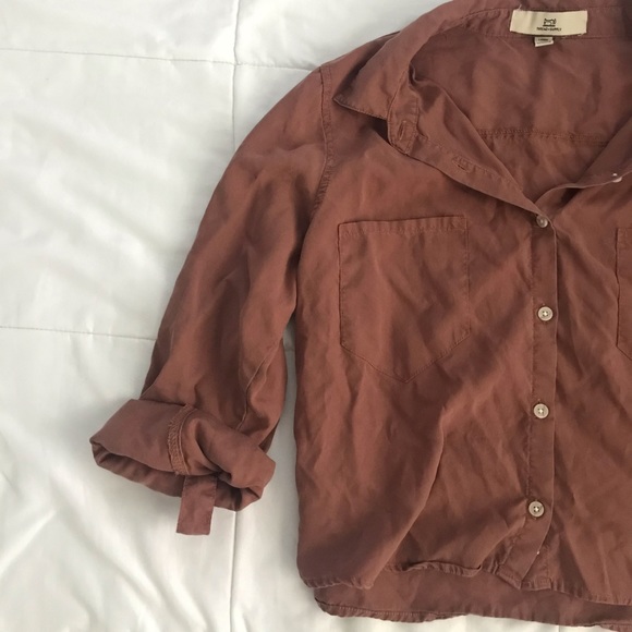 Button down - Picture 3 of 4